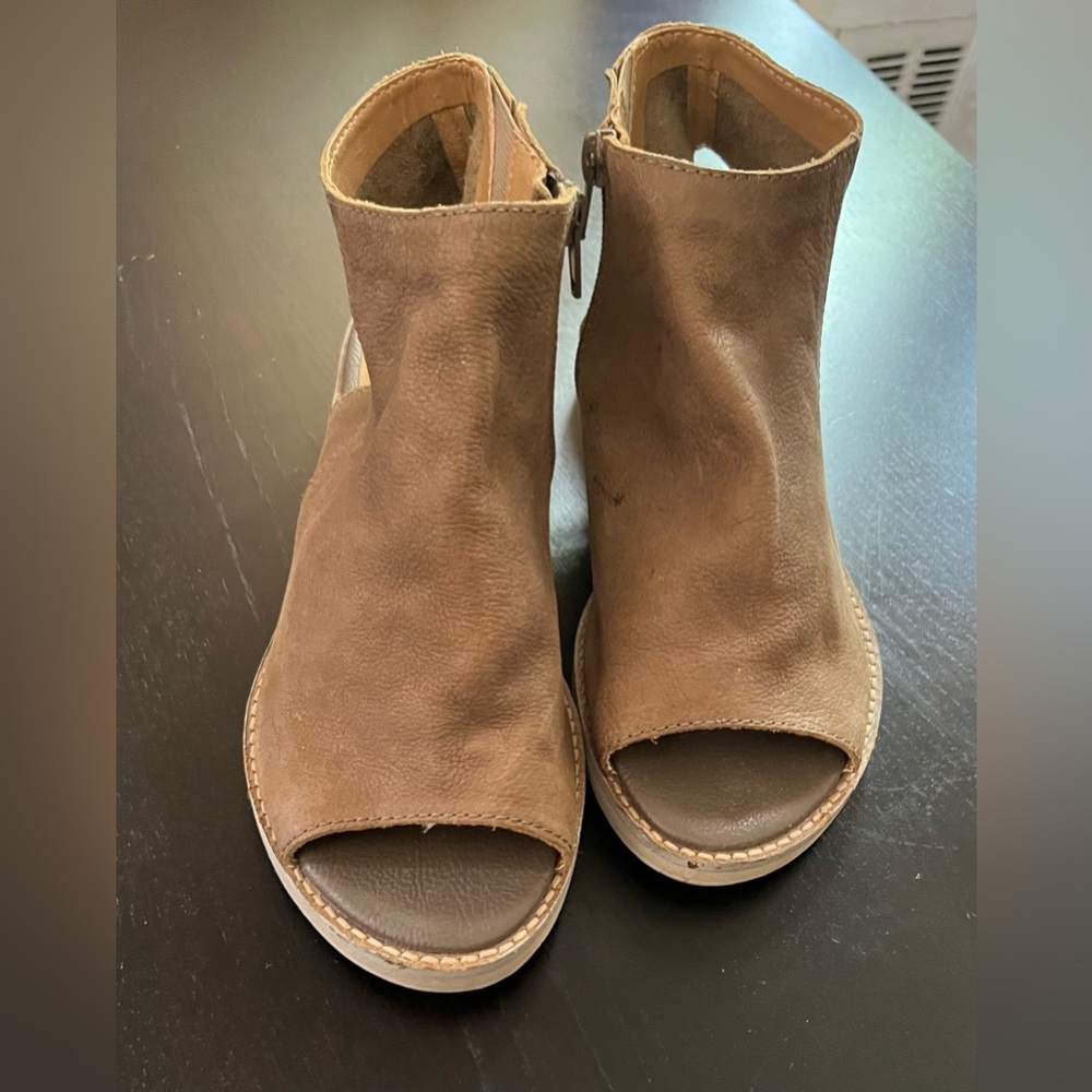 Kelsi Dagger Peep Toe Leather Bootie Sandals